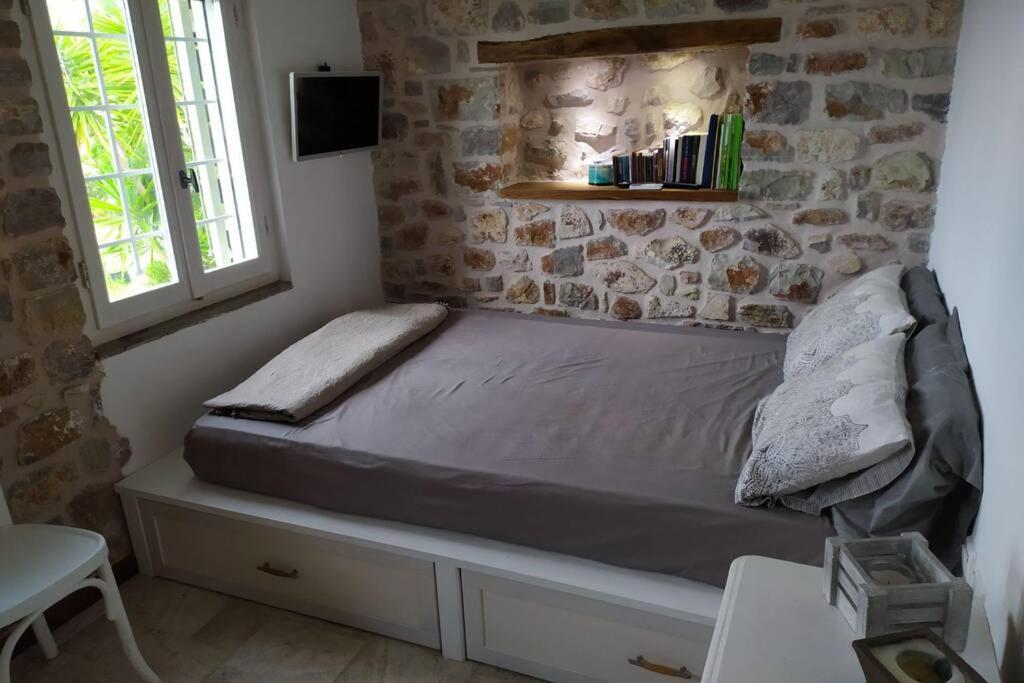 Klovino Beach House Douvia Buitenkant foto