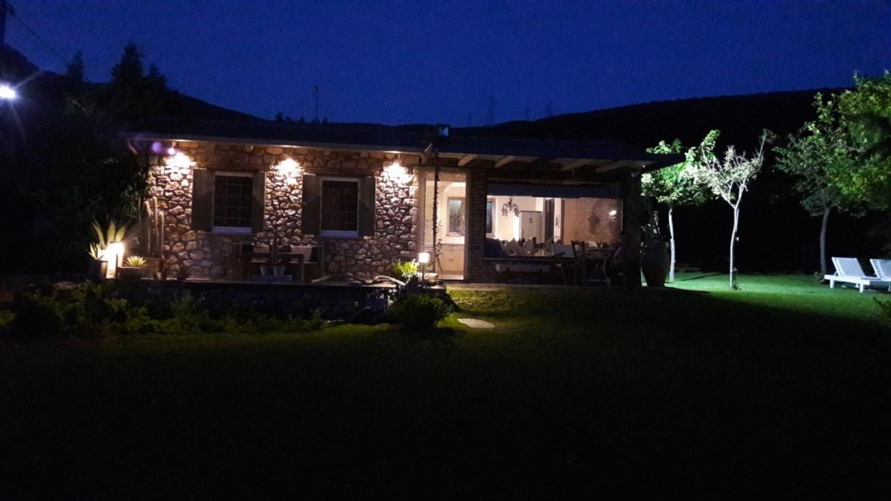 Klovino Beach House Douvia Buitenkant foto